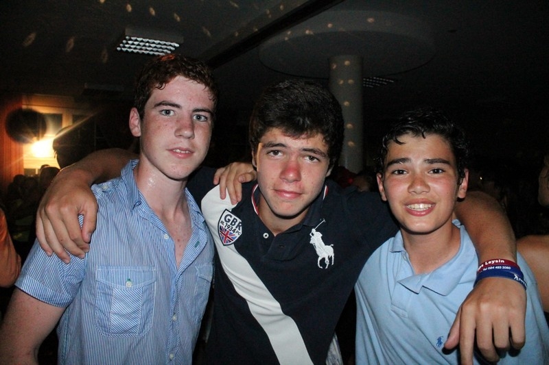 Village Camps International Summer Camp Leysin, Switzerland 2025-08-09 https://www.villagecamps.com/journals_admin/images/701-21-discoprom (23).jpg